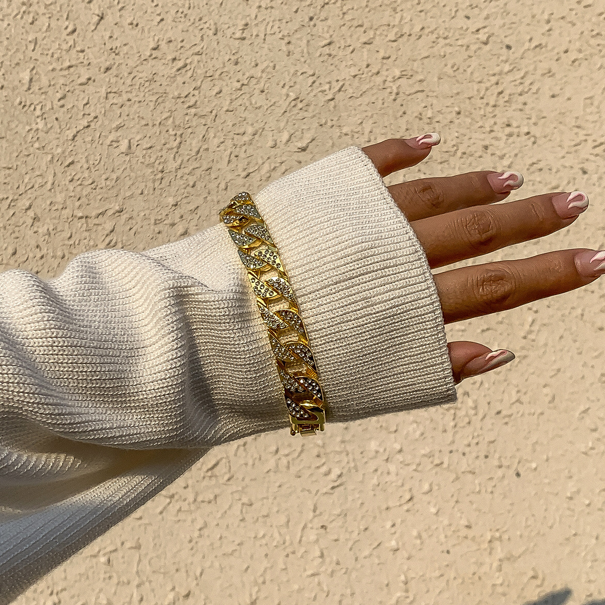 Bijoux Hip-hop pour femmes, chaîne cubaine entièrement en diamant avec boucle à pression en strass ajourée, collier de clavicule_voghion.com