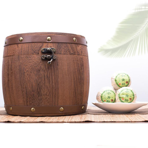 Xiao Qing Gan 12-Year Imperial Pu-erh Tea with New Session Tangerine Pu-erh Tea, Aged Tangerine Peel Pu-erh Tea, Mature Tea in a Wooden Barrel Gift Box