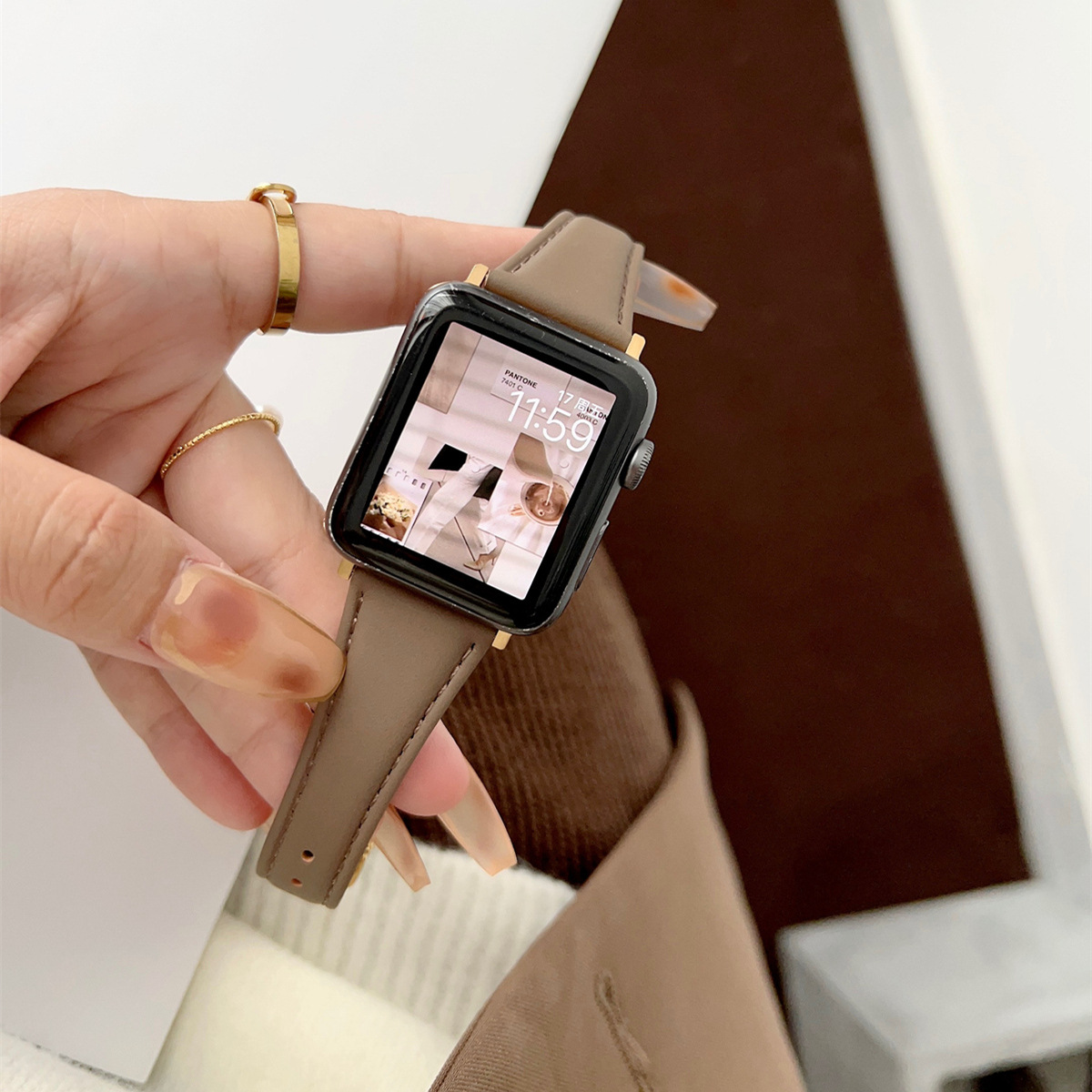 Nueva pequeña cintura adecuada para Apple Watch 8 Correa mariposa hebilla cuero fino watch765432 generación se