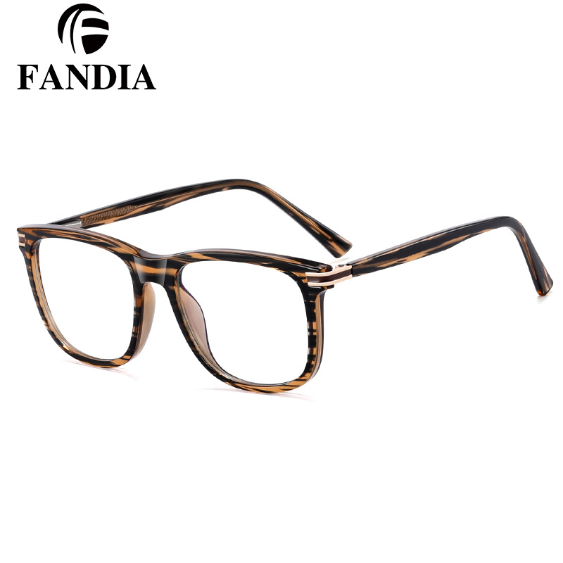 93555 nuevos marcos de gafas de luz azul miopía pueden equiparse con grados de fábrica al por mayor comercio exterior marco de gafas de luz plana hombre