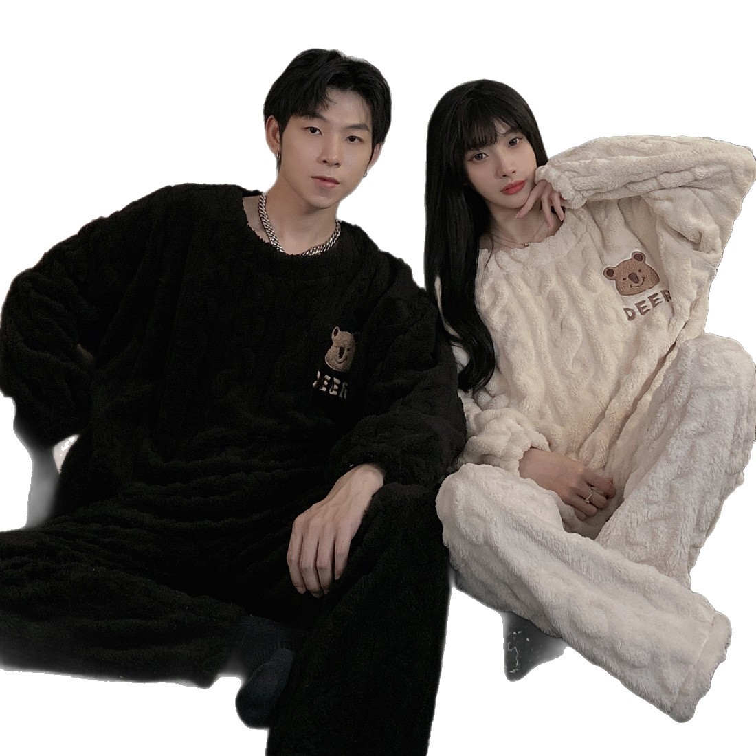 Invierno pareja pijama mujer franela simple color sólido lindo caricatura oso pequeño hombre ropa de casa dos piezas al por mayor