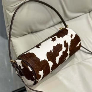 С���OӋ�͹ű��y�AͲ������б���Ů2025�����r�аٴ�С�μ��Ů