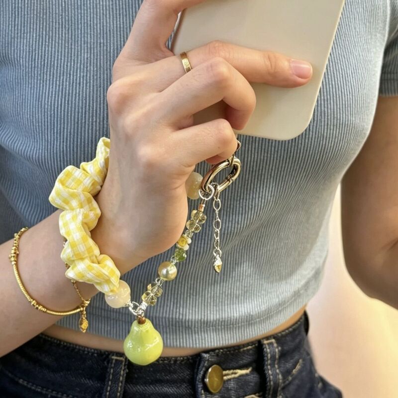 Korean-style ins-style patterned phone lanyard wrist strap, phone case chain, anti-loss hanging chain, elegant and stylish for women