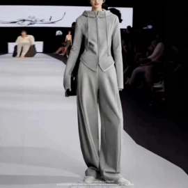 时尚休闲套装;连衣裙;女式针织衫