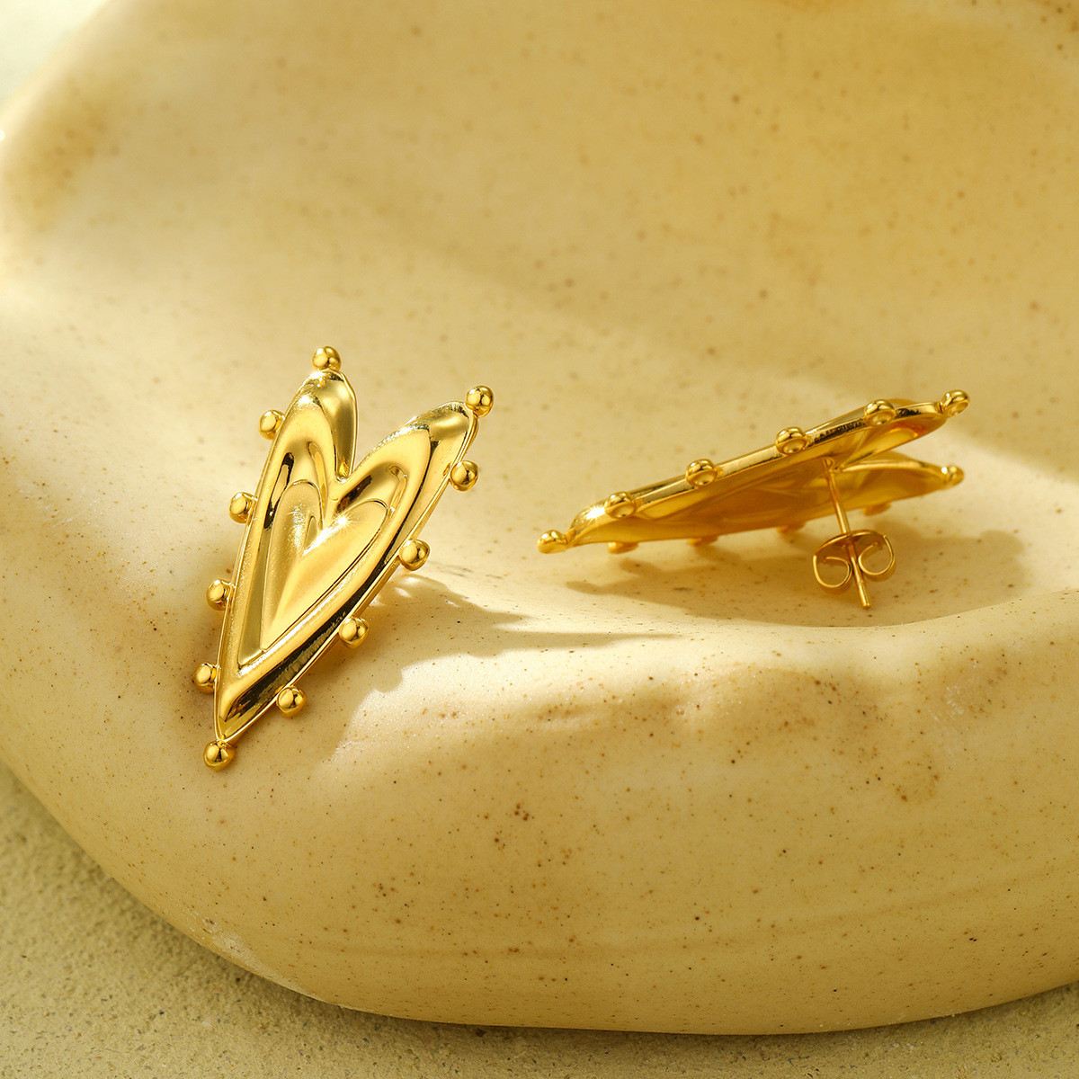 304 Stainless Steel Ear Needle Material 18K Real Gold Plated Plating Material PVD Coated Real Gold Plated Heart Shape Titanium Steel Simple Style Waterproof Non Tarnish Ear Studs