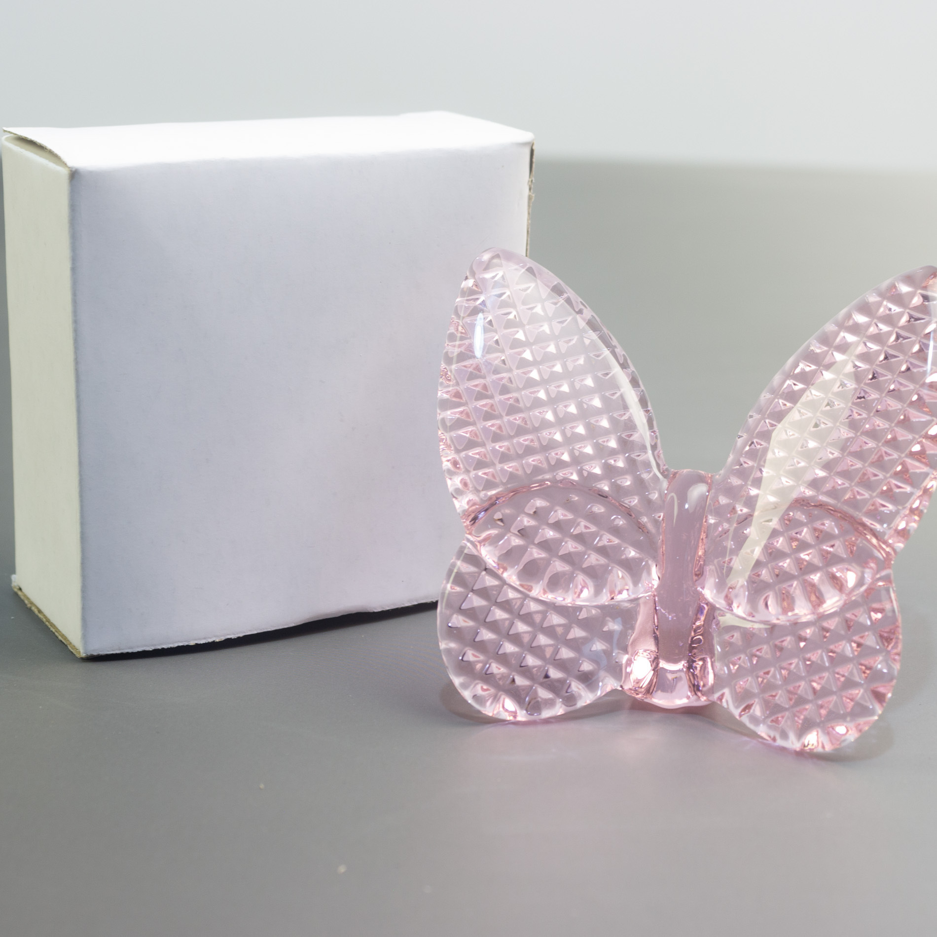 다이아몬드 핑크 나비