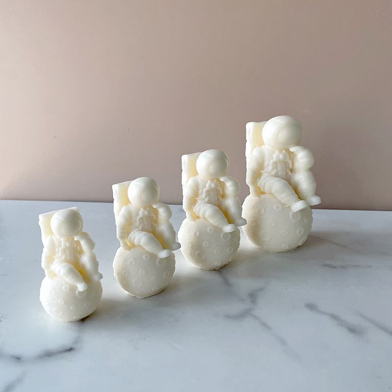 Jiahuimei Luna astronauta cubo de hielo molde DIY dibujos animados mini astronauta aromaterapia vela silicona abrasivo herramienta
