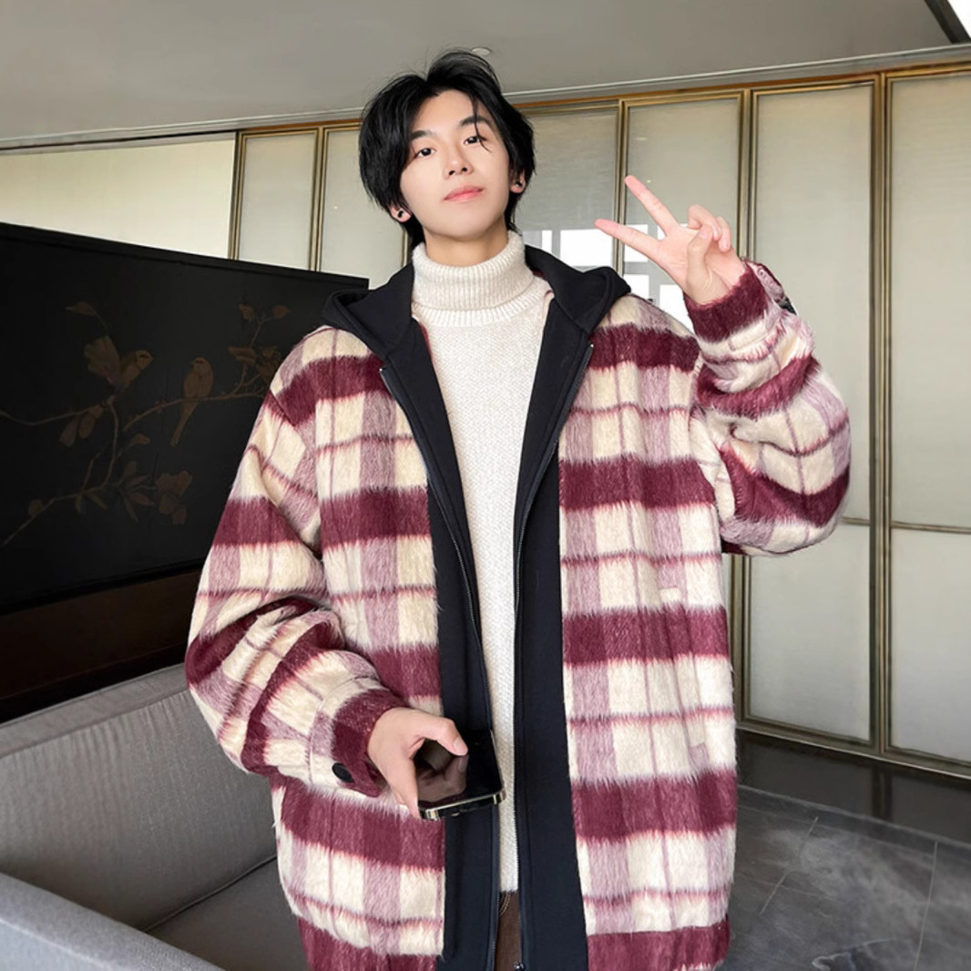 XIAO XIANG FENG은 가을과 겨울 가짜 투피스 작업 후드 재킷 한국 코트 코트로 남성과 여성을위한 격자 무늬 코트를 판매합니다.