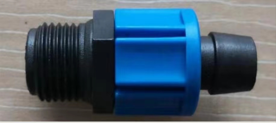 Conector de Tres Vías con Bloqueo para Cinta de Goteo image 15