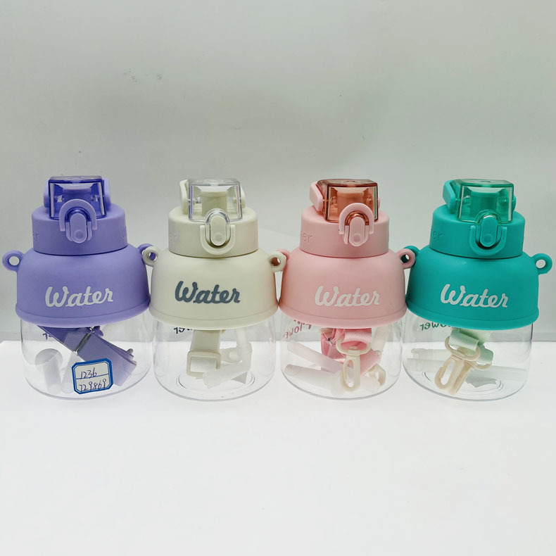 Chengfeng 1236 celebridad de Internet taza de agua bebida directa de plástico 650ml capacidad de gran capacidad de los deportes taza de agua portátil taza de paja
