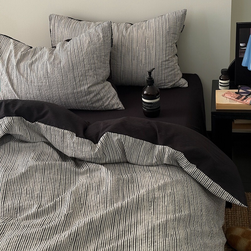 Muji-Style All-Cotton Four-Piece Set, Pure Cotton Bed Sheet and Duvet Cover, Black and White Striped, Light Luxury High-End Bedding, Dormitory Three-Piece Set