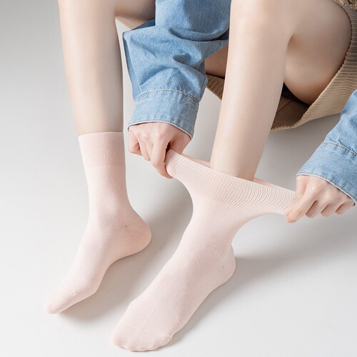 Socks for women in spring and summer, thin cotton confinement socks, candy-colored Japanese mid-calf socks, pregnant women's loose socks, long tube socks