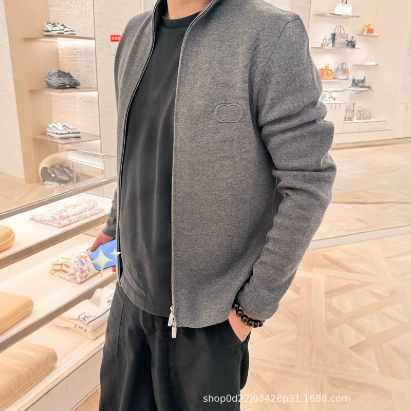 High-end D-brand 26fw jacket with embroidered CD logo on the chest, casual, windproof, breathable, versatile for both men and women High-end D-brand 26fw jacket with embroidered CD logo on the chest, casual, windproof, breathable, versatile for both men and women