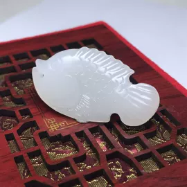 玉器工艺品;工艺原料;和田玉项饰