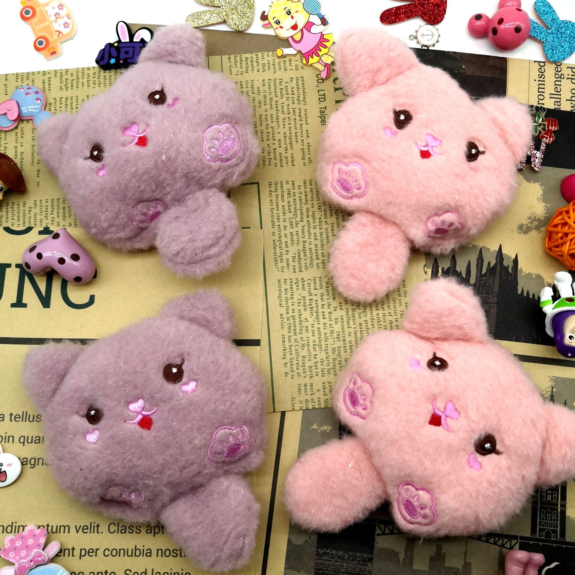 毛绒刺绣布贴毛绒卡通公仔大尾巴猫头包包擦手巾卡通毛绒配饰件