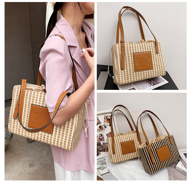 Simple Stripe Commuter Tote Bag display picture 11