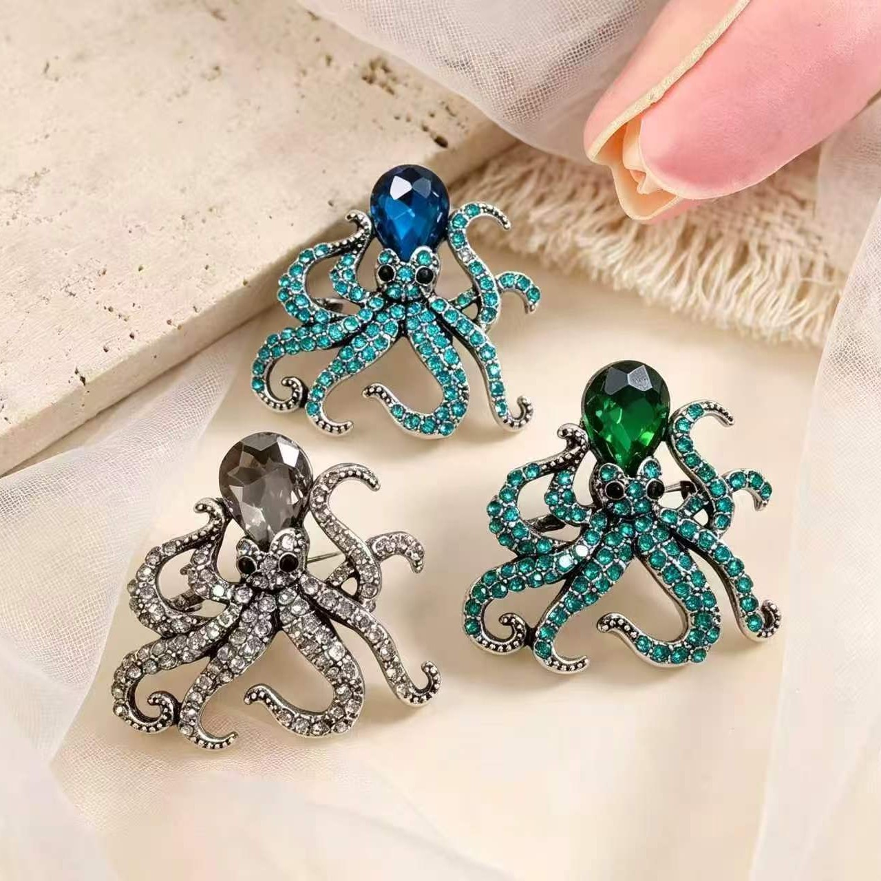 Marine brooch