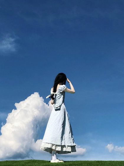 Summer Holiday Style Blue Lace dress Women's 2024 New Fake Two-piece Age-reducing Hollow A- line Skirt Large Swing Skirt