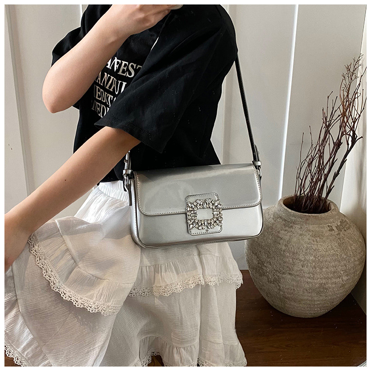 Korean style trendy underarm bag 2025 summer new women's bag, stylish diamond-encrusted single-shoulder bag, patent leather shiny crossbody bag undefined