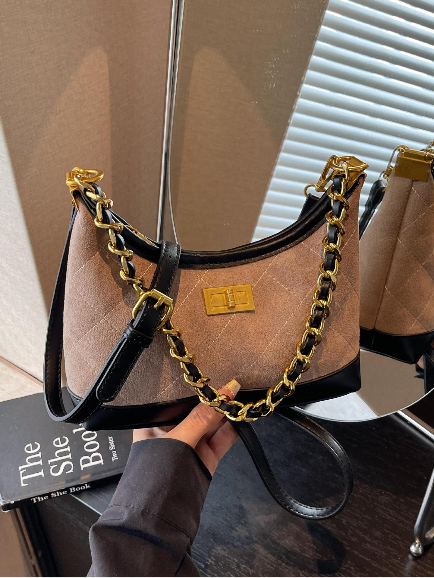 Xiaoxiang Style Chain Ring Bracket Women 2025 nuevo estilo extranjero nicho universal bolso de hombro bolso de moda universal