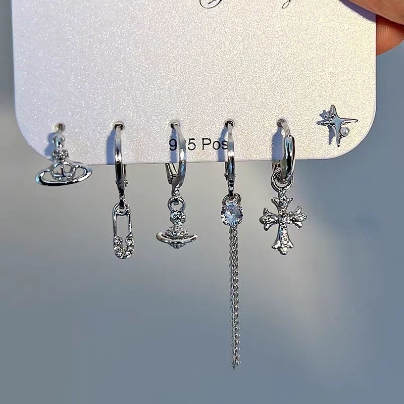 2025年トレンドイヤリングセット レディース 新作 高級感 ニッチデザイン 蝶々イヤリングセット