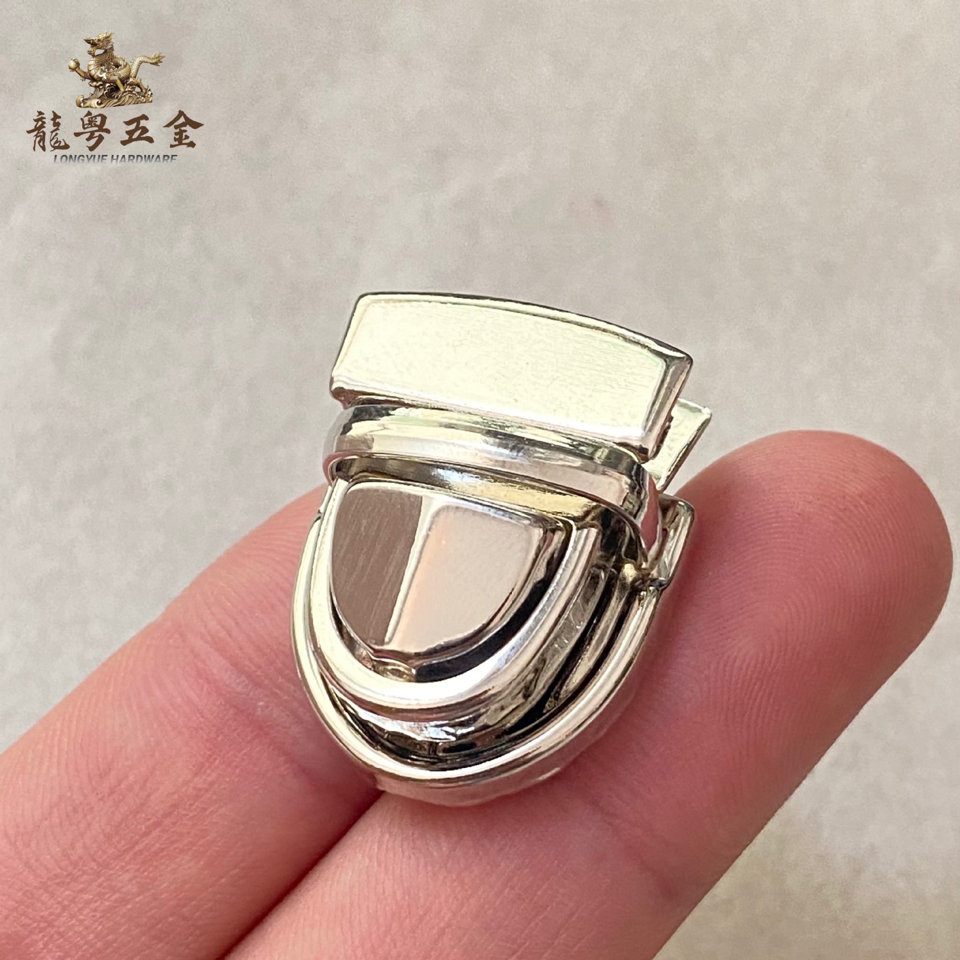 In stock wholesale luggage handbag hardware lock DIY bag metal lock plug lock iron lock duckbill lock Press lock
