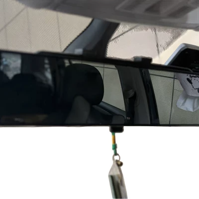 Rearview Mirror, Extra Large Wide-Angle: Large field of view rear view auxiliary mirror
