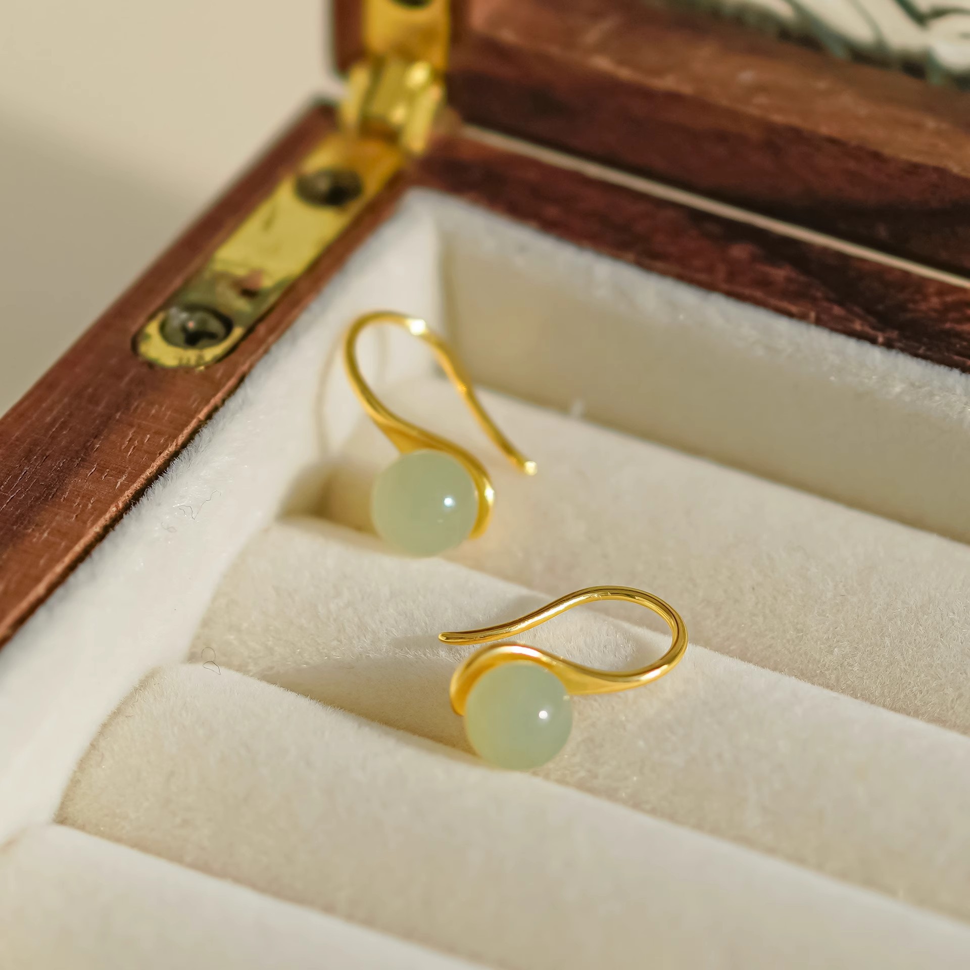 Hetian Jade Earrings New Chinese Style Niche High End Ear Studs_voghion.com