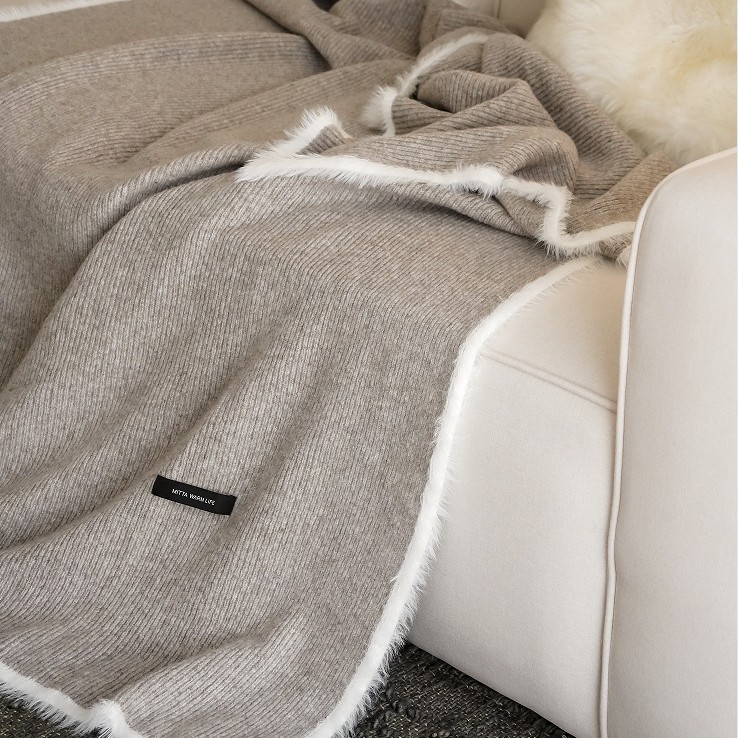 Knitted Wool Blanket, Hand-Knitted Blanket, Autumn and Winter Wool Blanket, Sofa Blanket, Shawl Blanket, Bedroom Velvet Blanket, Car Blanket Knitted Wool Blanket, Hand-Knitted Blanket, Autumn and Winter Wool Blanket, Sofa Blanket, Shawl Blanket, Bedroom Velvet Blanket, Car Blanket