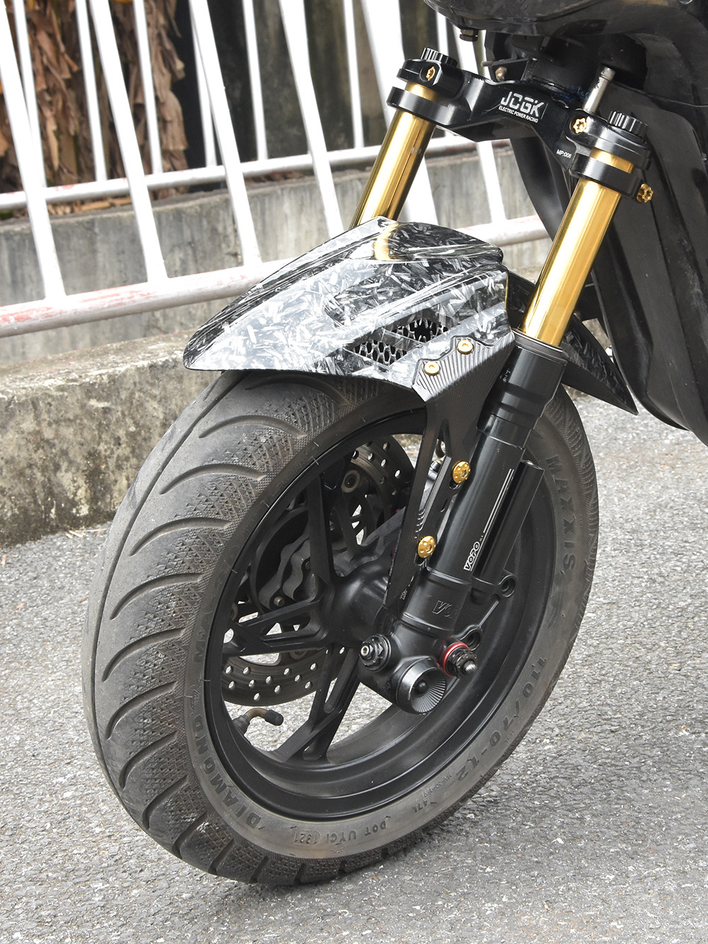 Applicable to No. 9 machinist M95c electric vehicle modification front fender calf MQIL/N1S/U + Fender tile