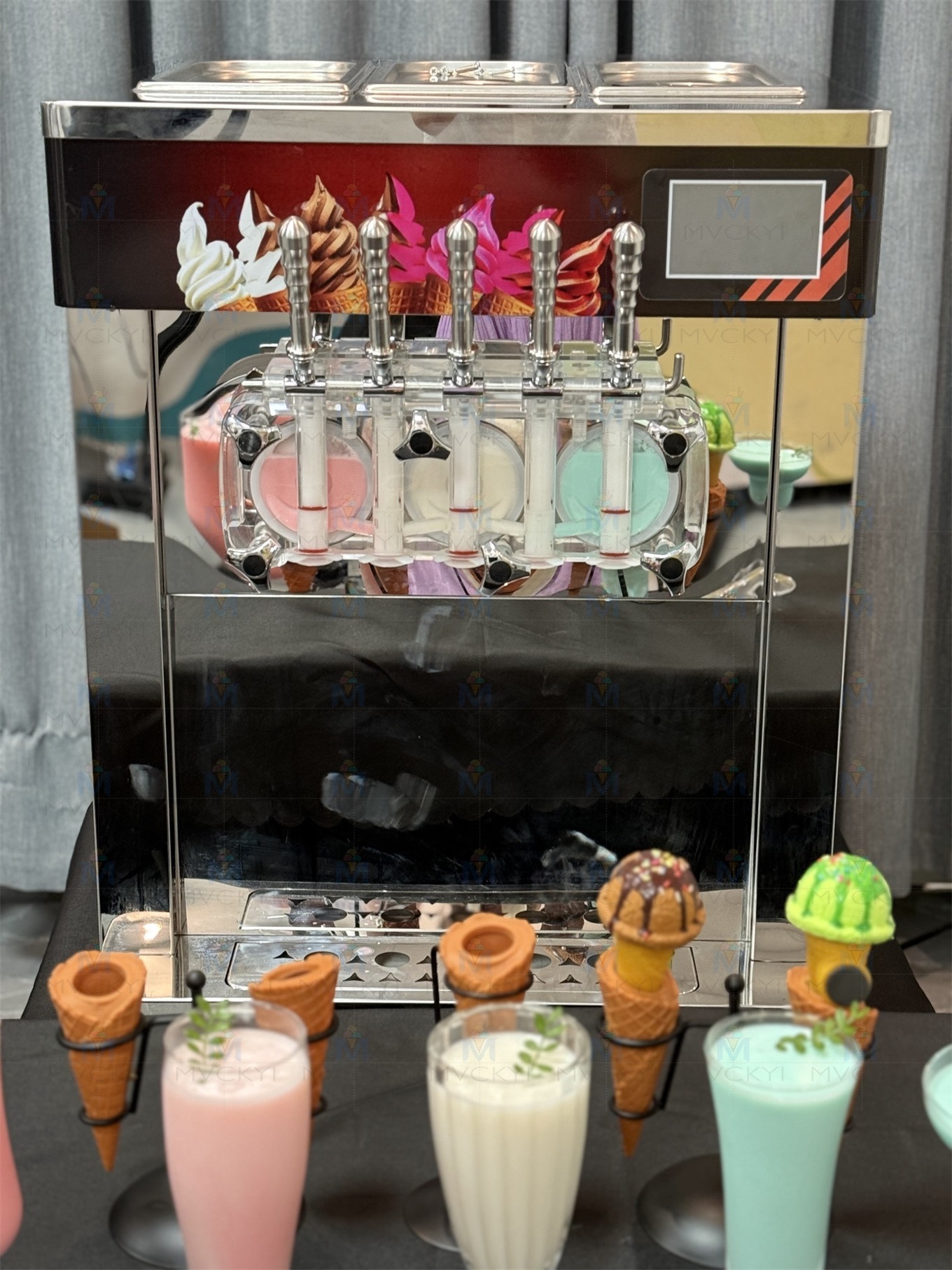 Máquina de helados y bebidas frías con 7 sabores, máquina de helados suaves tipo granizado, popular en atracciones turísticas, oportunidad de negocio ID