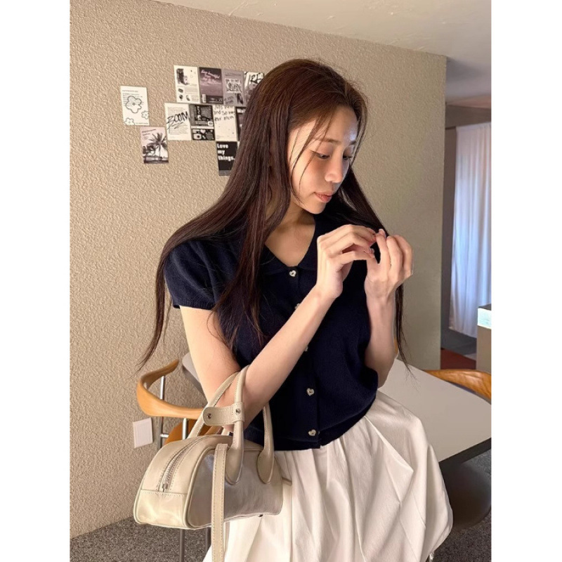 夏用の女性用の小さな黄色のショートニットアイスシルクベビードールカラー半袖Tシャツ、美しい美しい右肩トップ|undefined