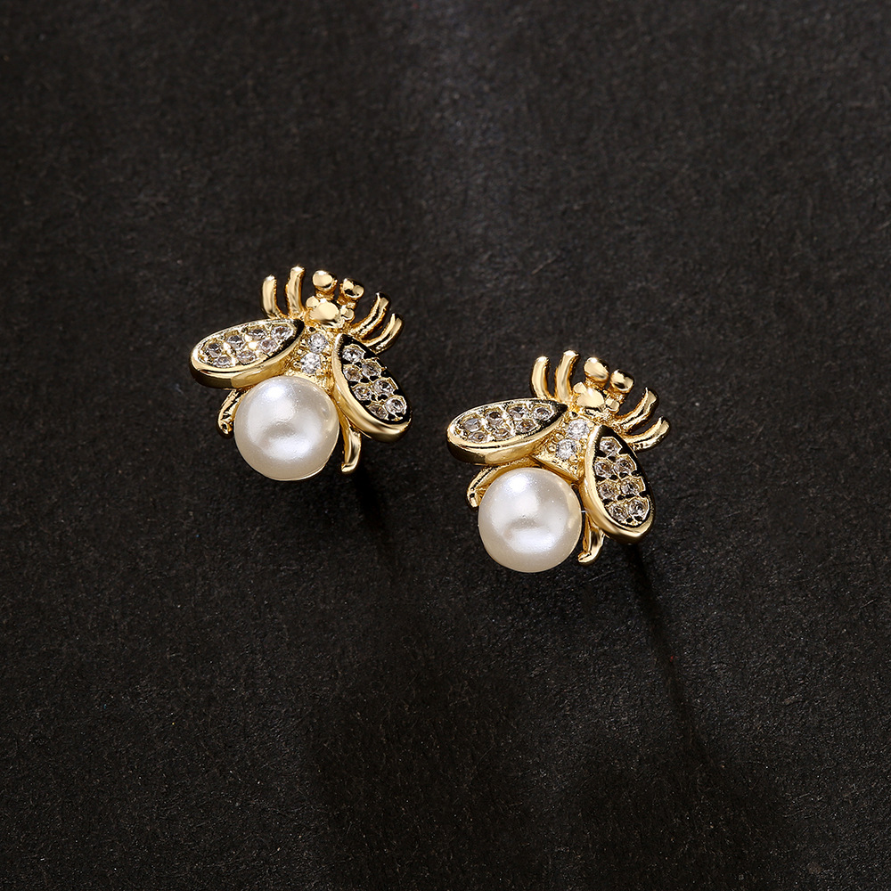 fashion inlaid ziorcon pearl cute bee copper stud earrings wholesale