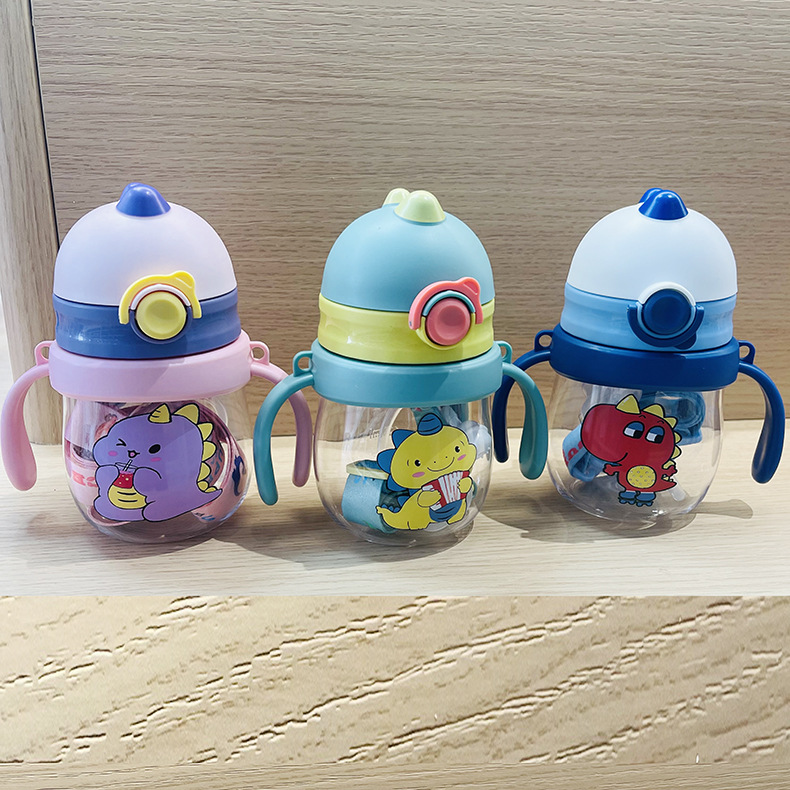 Nuevos tazas de agua boca de pato tazas de plástico tazas de dibujos animados para niños tazas de paja bebés tazas de agua de aprendizaje tazas de dibujos animados mango al por mayor