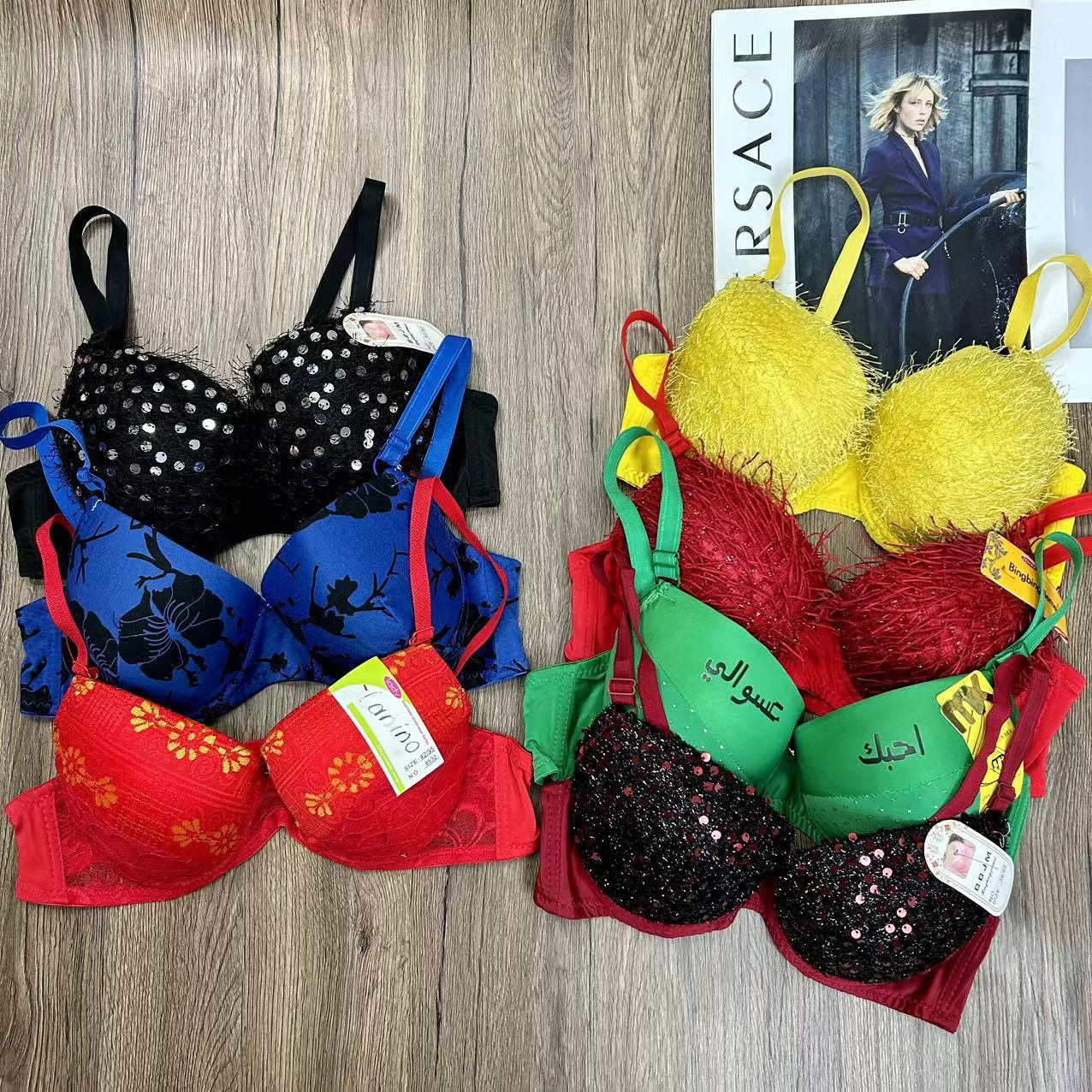 Mixto de marcas europeas y estadounidenses del sudeste asiático, ropa interior de damas con anillo de acero, encaje liso, sujetadores mixtos lotes image 5