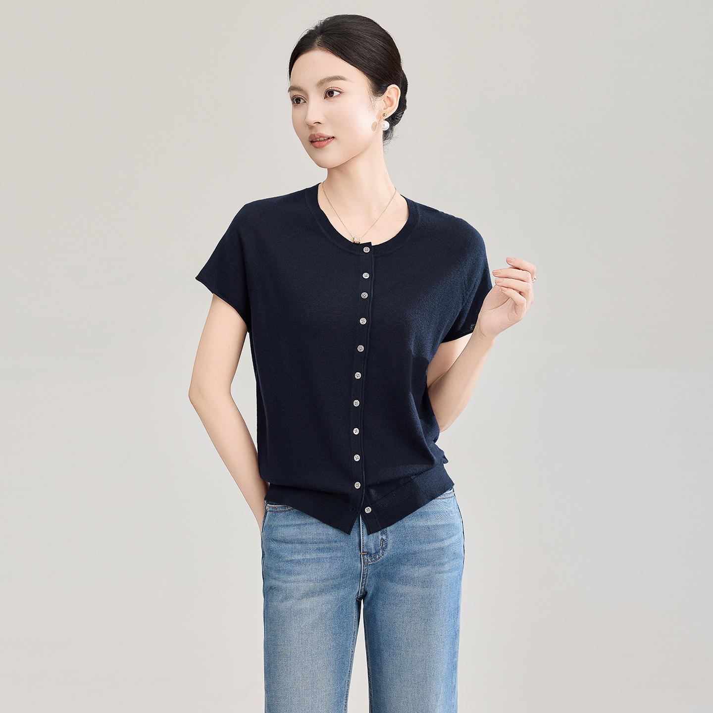 Áo cardigan len nhỏ tay ngắn dáng rộng phong cách lười biếng — màu xanh navy