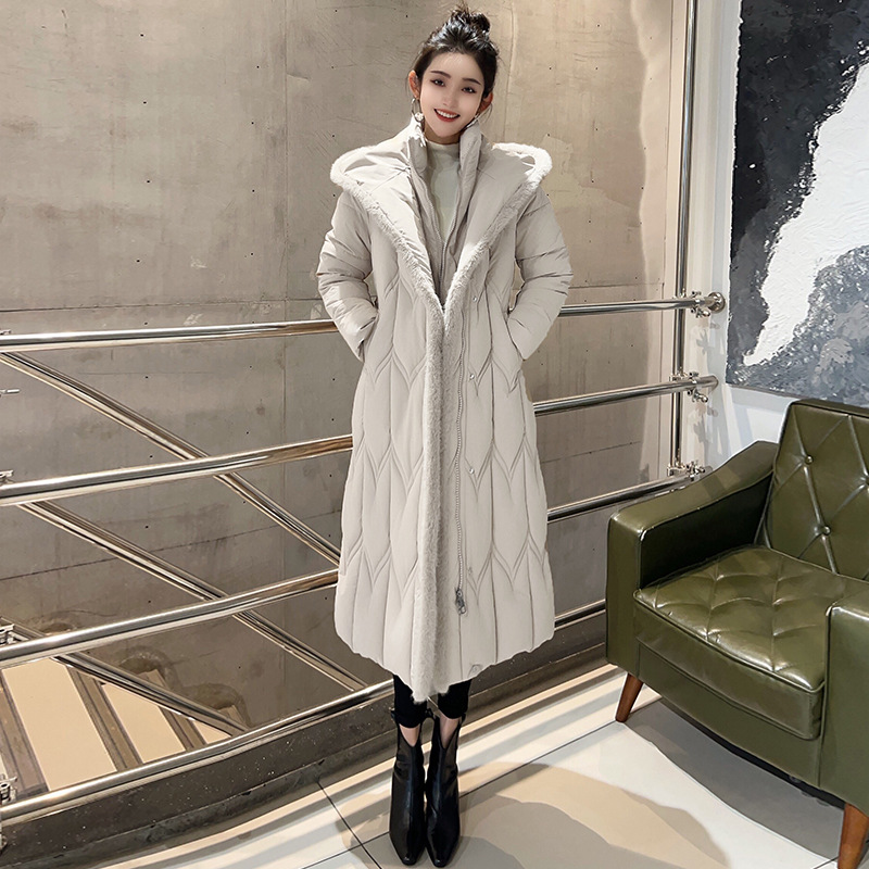 2025 ropa de algodón de moda larga nueva versión coreana sobre la rodilla L - 7XL ropa de algodón de mujer con capuzas de tamaño grande abrigo de moda