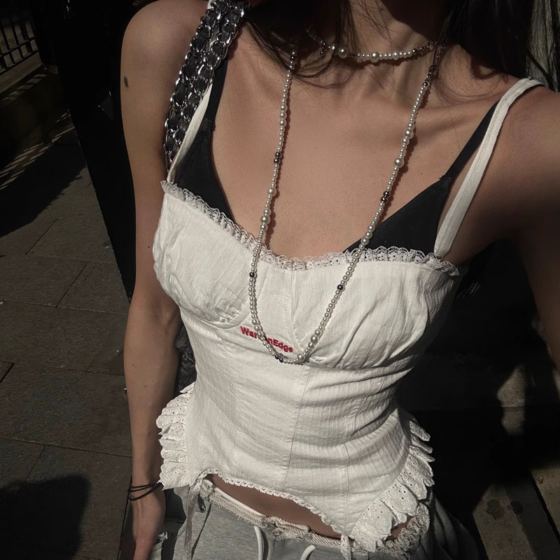 Design white spring top with cups