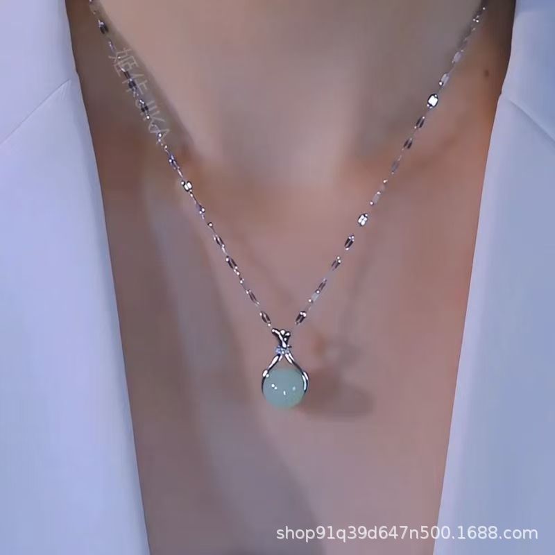 Lucky bag necklace for women 2025 new model, popular online, high-end clavicle chain, light luxury pendant, new Chinese style necklace