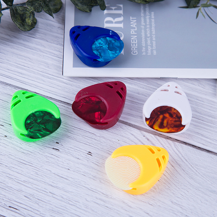Guitar Pick Holder Bulk Disposable Acoustic Guitar Picks Universal Cellulose Color Picks Clip ABS Plastic Spring