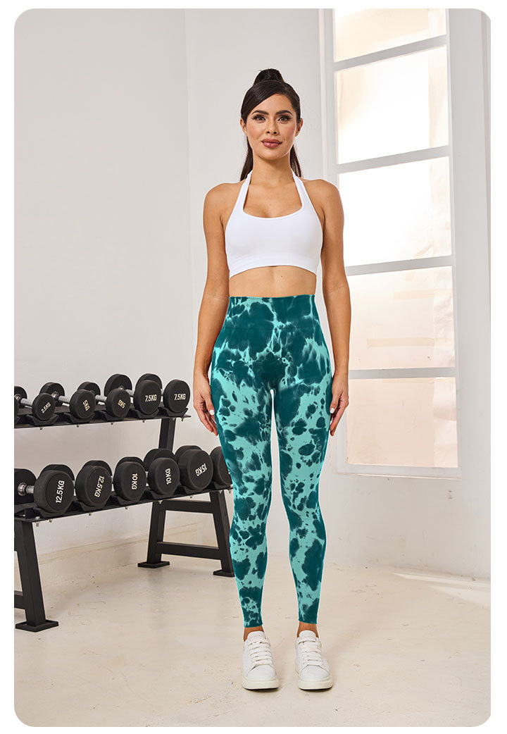 2024 Spot Darcspor New Fitness Pants Seamless Knitted Wolf Head Hand-Painted Trousers Leggings Yoga Pants For Women display picture 6