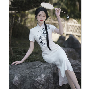 Ai Qi embroidered fashionable improved new Chinese style long jacquard cheongsam 2024 spring and summer new elegant National style embroidered Cheongsam
