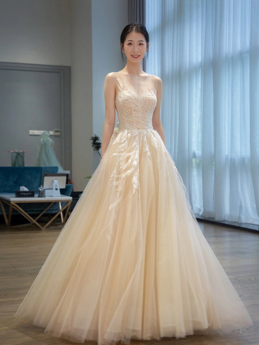 Evening Gown and Toast Dress for Stage Performance and Weddings