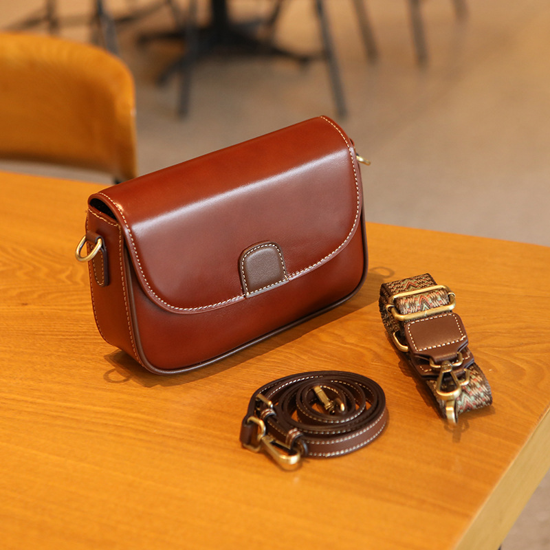 真皮斜挎包2024新款时尚百搭高级牛皮小众网红双肩带单肩小方包女