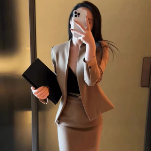 ����ɫ�߼������bȹ�I�b���b���|Ů��a�ְ���ȹ���b�ɼ���Ů
