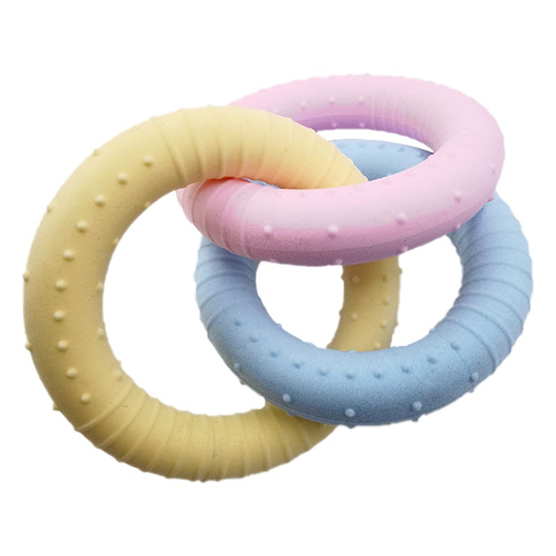 Macaron color mascota juguete TPR tres cadenas leche sabor espuma círculo perro molar mordedura de juguete de entrenamiento