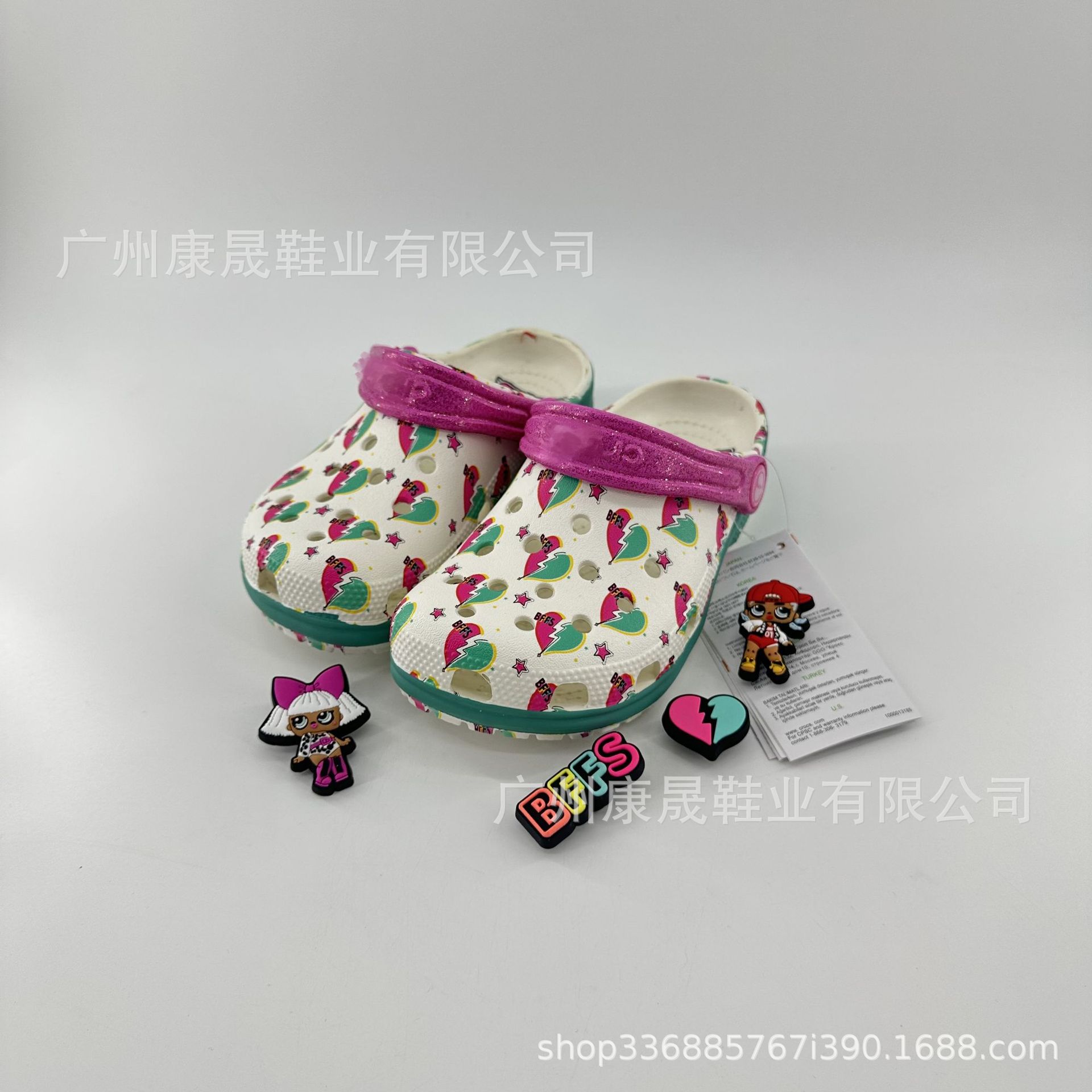 "Flying Little Girl" nuevos zapatos de playa de marca compartida, zapatos para padres e hijos, zapatos con agujeros para todo fósforo al aire libre, sandalias y zapatillas simples