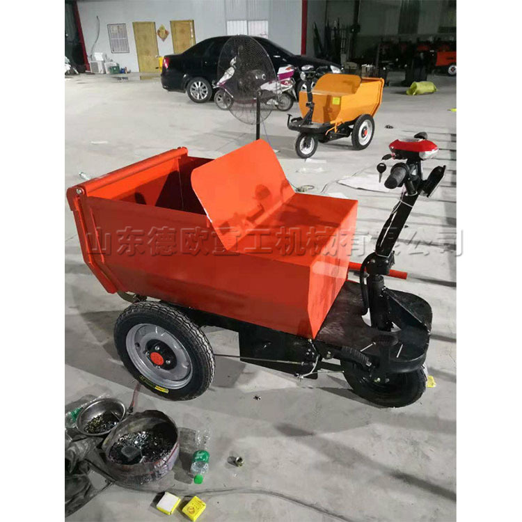 电动三轮灰斗车可360度转圈手掀自卸翻斗车建筑工地混凝土运输车