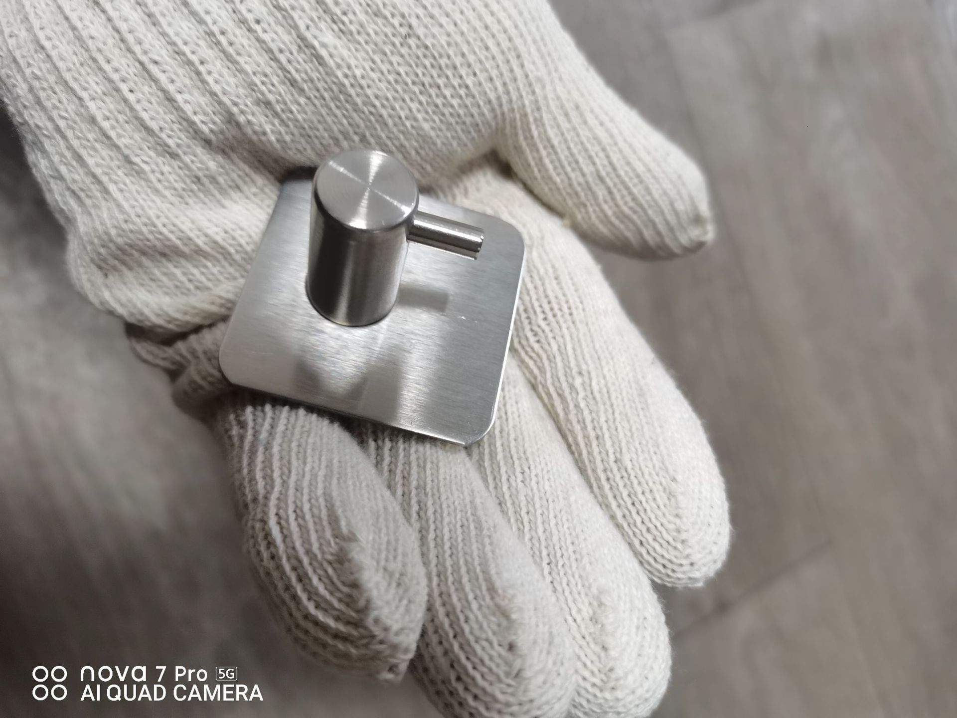 Transfronterizo 304 sostenedor de tejido de acero inoxidable traje de baño libre de perforación de hardware colgante toalla rack traje negro sola varilla