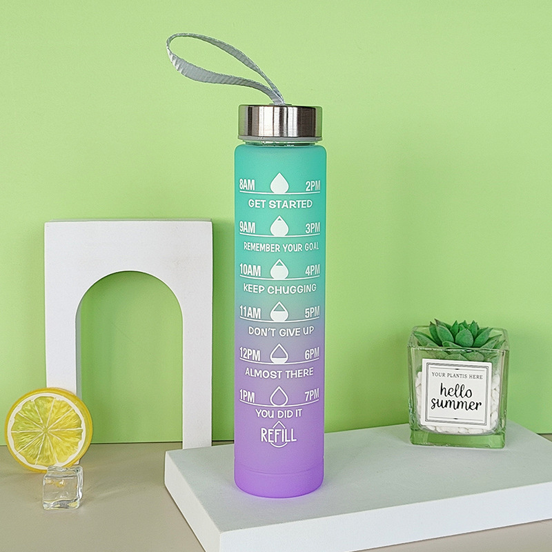 Plastic cup built-in set of 3 cups inside the small cup